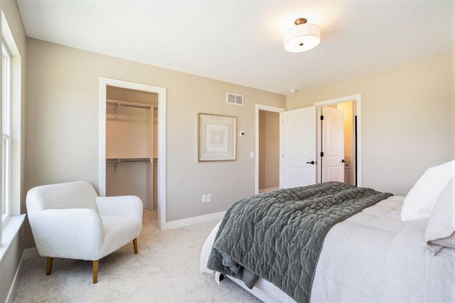 9088 N 34th Street, Richland, MI 49083