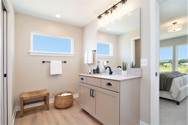 9088 N 34th Street, Richland, MI 49083