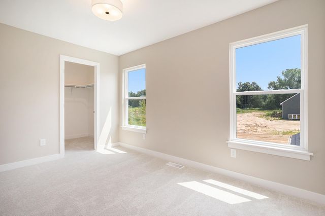 9088 N 34th Street, Richland, MI 49083