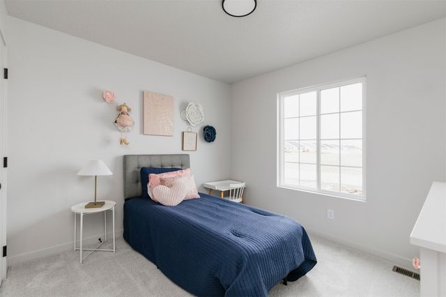 2513 11th Street NE, Bondurant, IA 50035