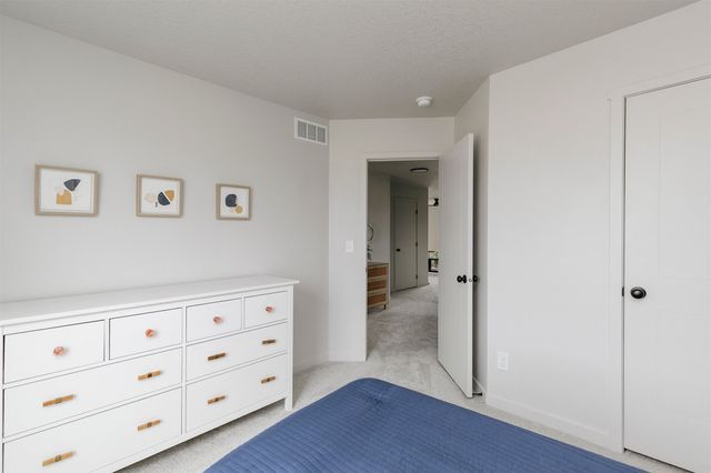 2513 11th Street NE, Bondurant, IA 50035