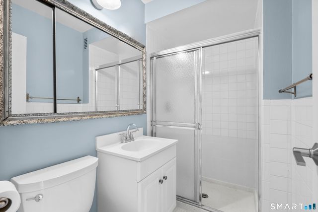 50 Glenbrook Road 8H, Stamford, CT 06902