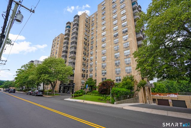 50 Glenbrook Road 8H, Stamford, CT 06902