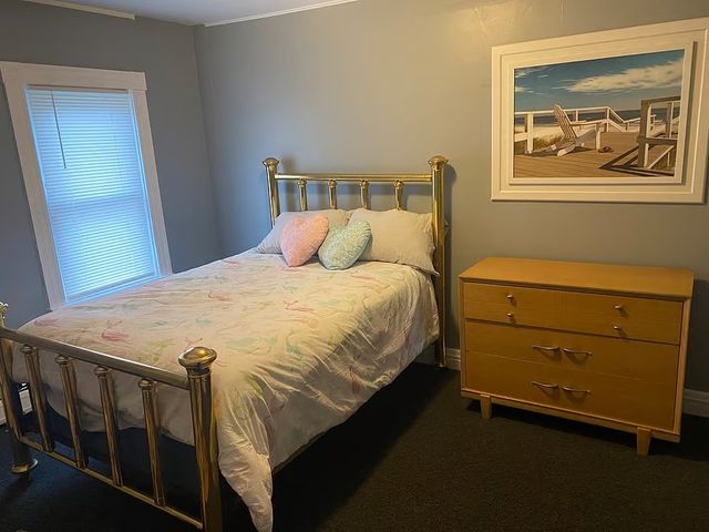 1040 Cranston Street, Cranston, RI 02910