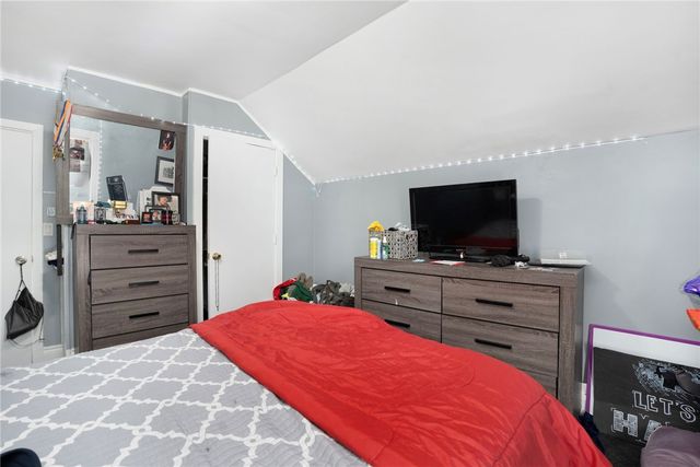 1040 Cranston Street, Cranston, RI 02910