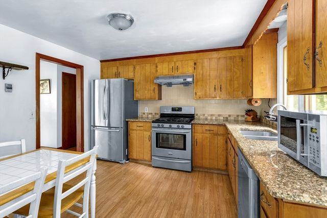 170 David Rd, Franklin, MA 02038