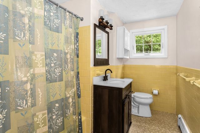 170 David Rd, Franklin, MA 02038