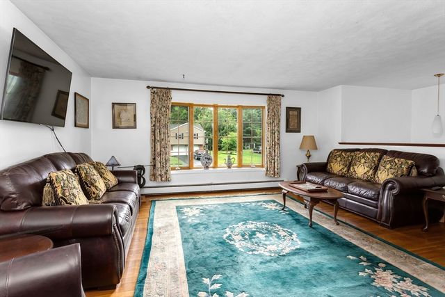 170 David Rd, Franklin, MA 02038