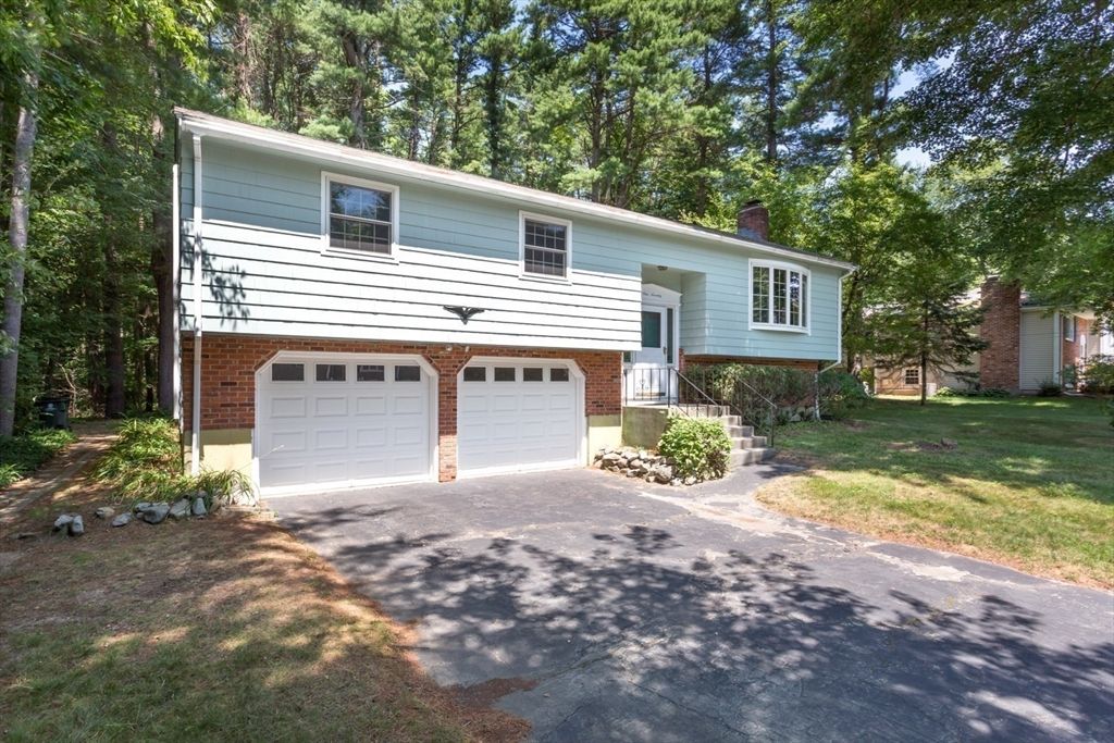 170 David Rd, Franklin, MA 02038