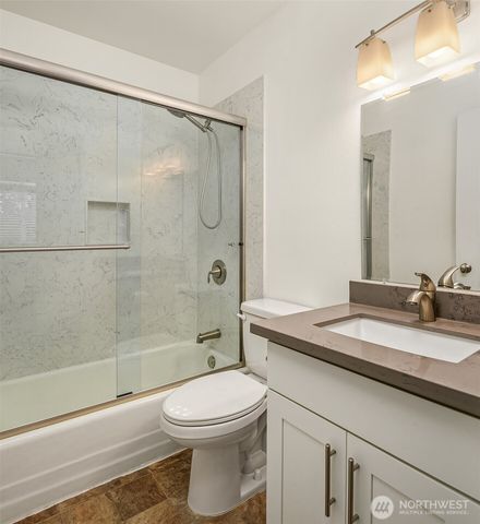 4910 NE 7th Street, Renton, WA 98059