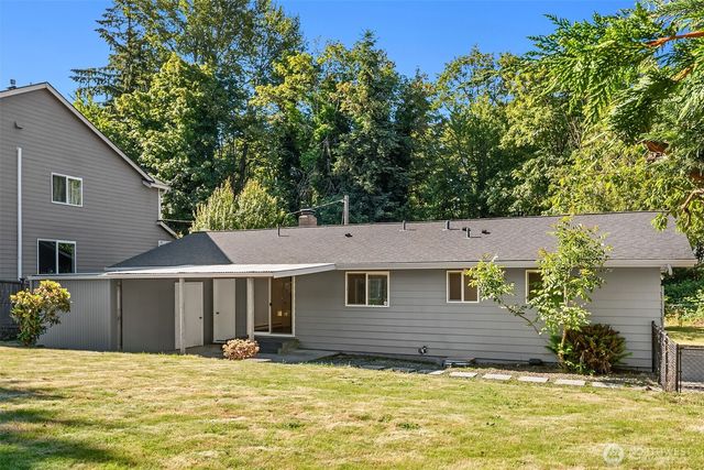 4910 NE 7th Street, Renton, WA 98059