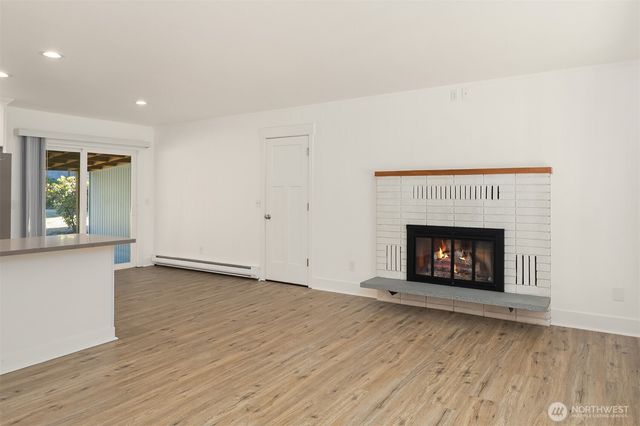 4910 NE 7th Street, Renton, WA 98059