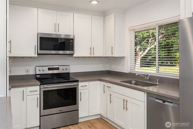 4910 NE 7th Street, Renton, WA 98059