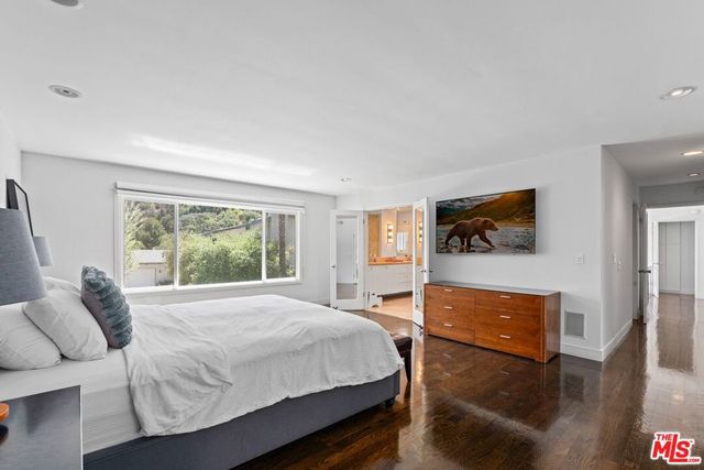 7561 Devista Drive, Los Angeles, CA 90046