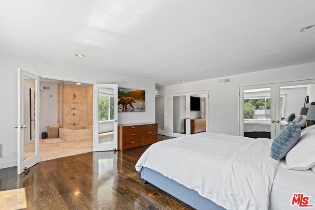 7561 Devista Drive, Los Angeles, CA 90046