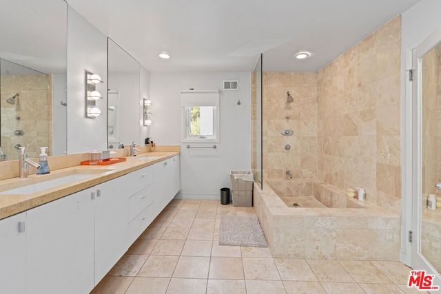 7561 Devista Drive, Los Angeles, CA 90046
