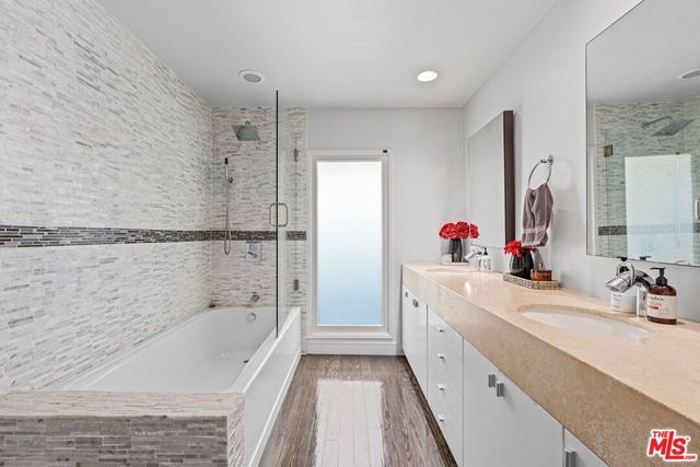 7561 Devista Drive, Los Angeles, CA 90046