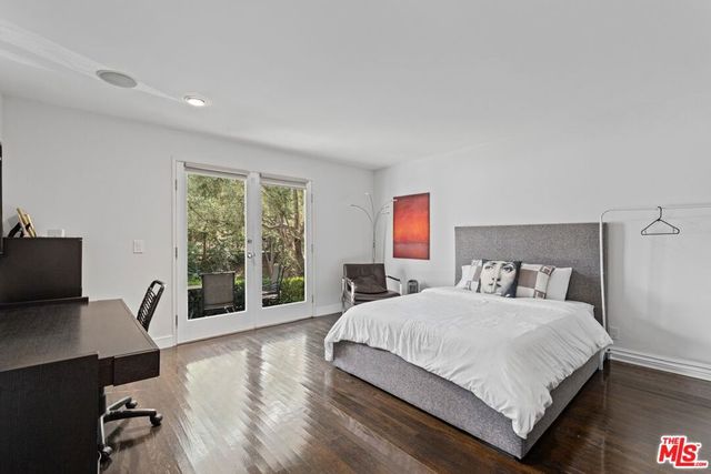 7561 Devista Drive, Los Angeles, CA 90046