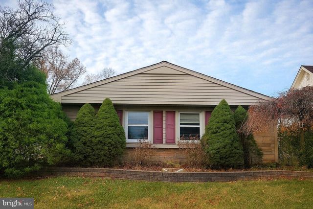 16 ECHOHILL LN, Willingboro, NJ 08046