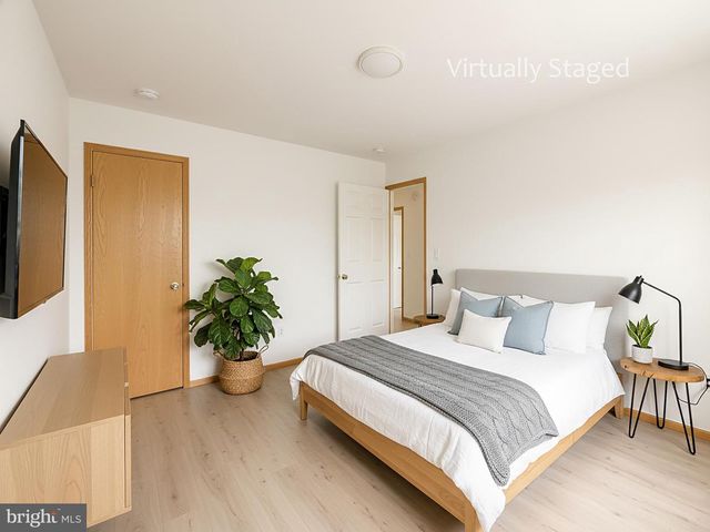 16 ECHOHILL LN, Willingboro, NJ 08046