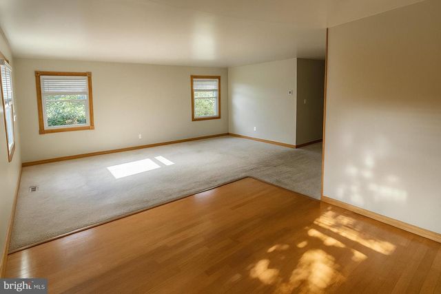 16 ECHOHILL LN, Willingboro, NJ 08046