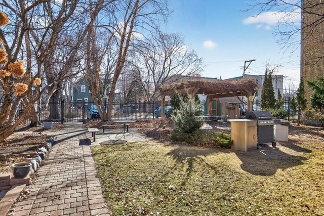 1811 Elliot Avenue 8, Minneapolis, MN 55404