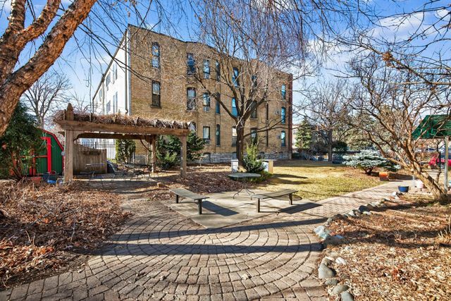 1811 Elliot Avenue 8, Minneapolis, MN 55404