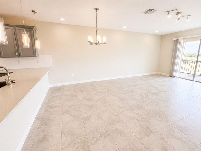 505 OCEAN COURSE AVENUE 505, Davenport, FL 33896
