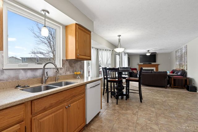 8858 Steeplechase Way, West Chester, OH 45069