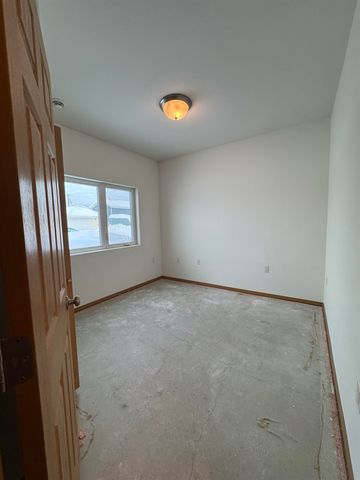 2667 DESERT EAGLE LOOP, North Pole, AK 99705