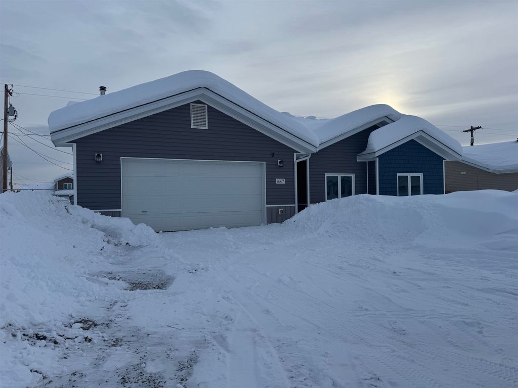 2667 DESERT EAGLE LOOP, North Pole, AK 99705