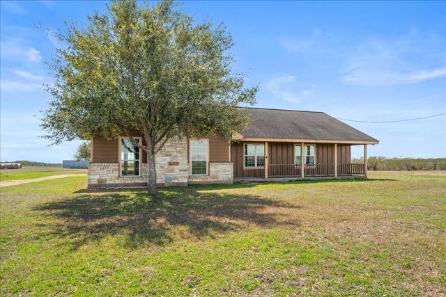 6234 Prihoda Road, New Ulm, TX 78950