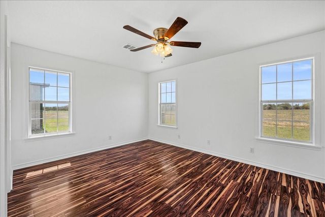 6234 Prihoda Road, New Ulm, TX 78950