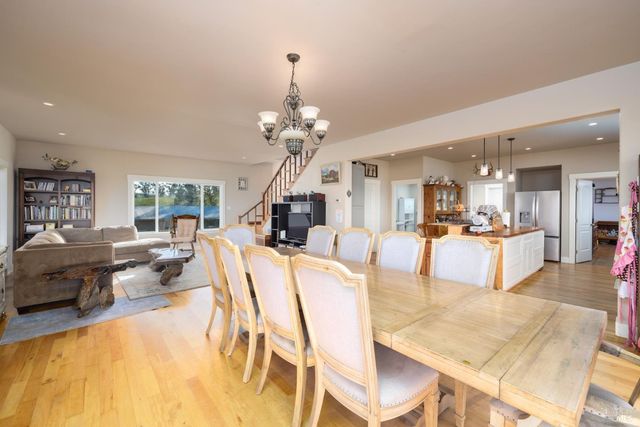 1180 Rose Ave, Penngrove, CA 94951