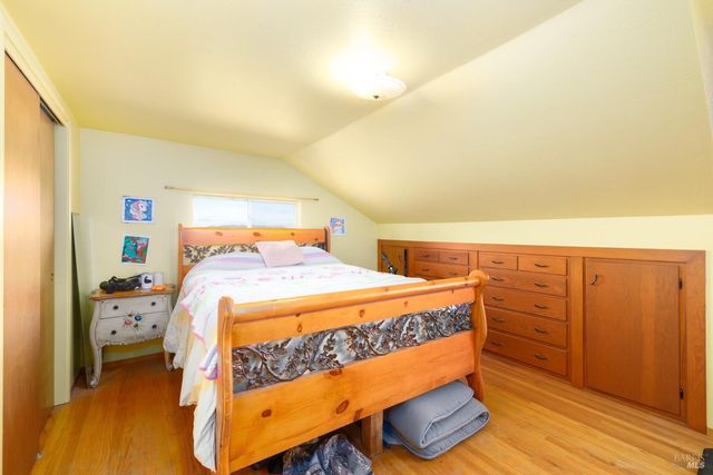 1180 Rose Ave, Penngrove, CA 94951