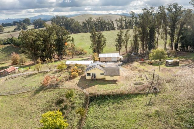 1180 Rose Ave, Penngrove, CA 94951