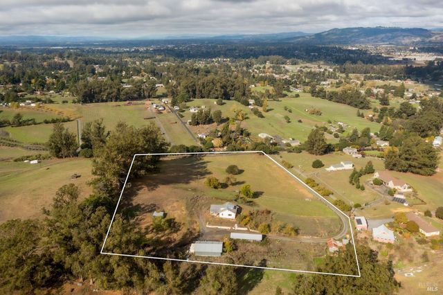 1180 Rose Ave, Penngrove, CA 94951