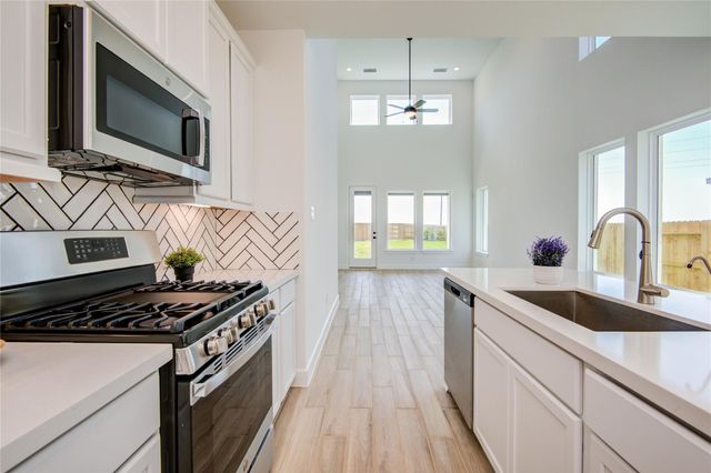 21803 Fitzroy Manor Lane, Cypress, TX 77433