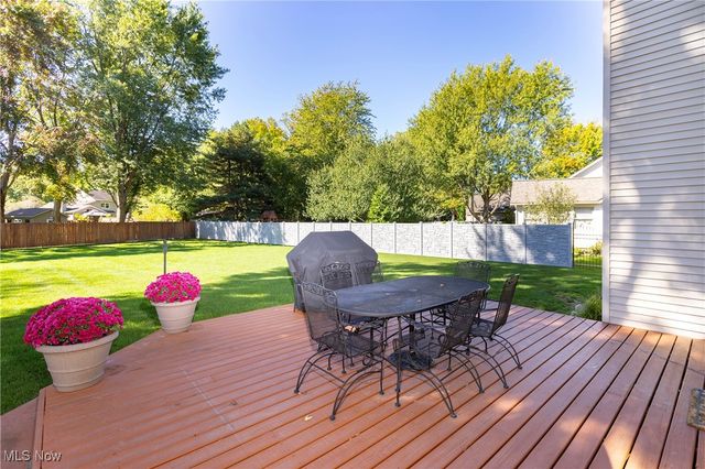 37097 Hunters Trail, Avon, OH 44011