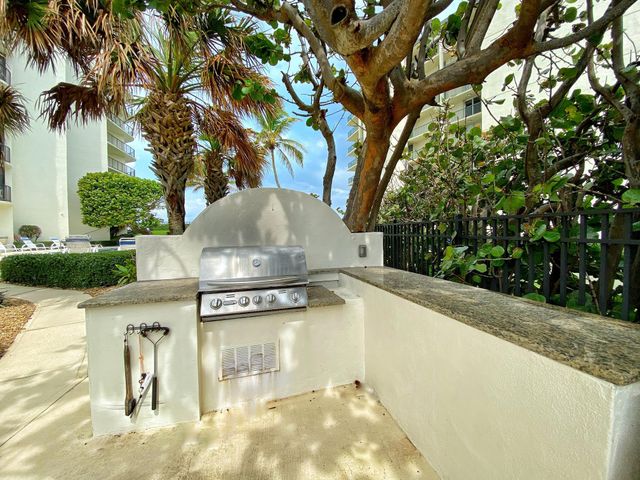 5420 N Ocean Drive 1703, Singer Island, FL 33404