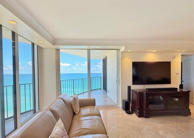 5420 N Ocean Drive 1703, Singer Island, FL 33404
