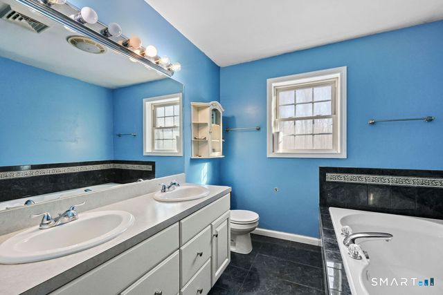 50 Kelseytown Road, Clinton, CT 06413