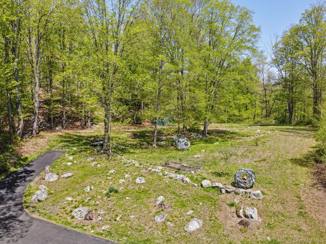 44 Tompkins Road, Carmel, NY 10512