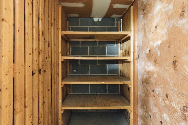 3001 N PARIS Avenue 207, River Grove, IL 60171