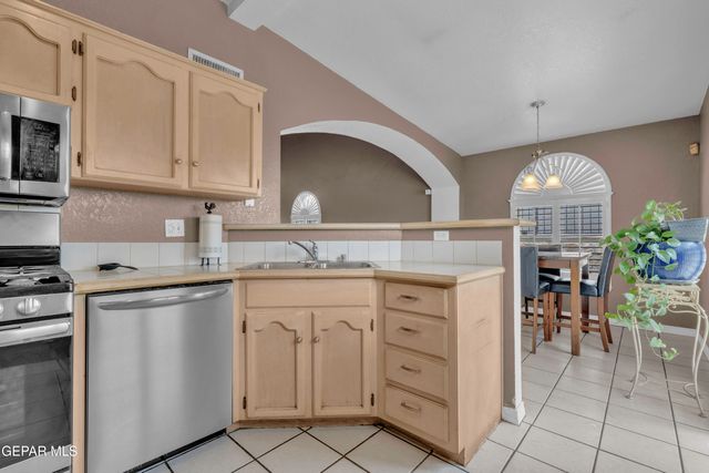 12372 ROBERT DAHL Drive, El Paso, TX 79938