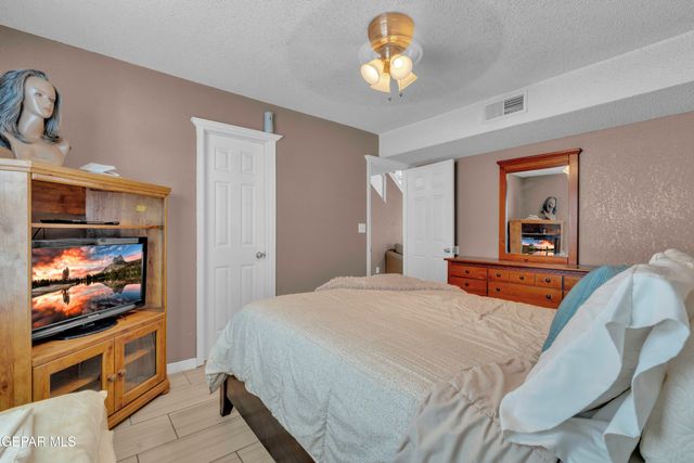 12372 ROBERT DAHL Drive, El Paso, TX 79938