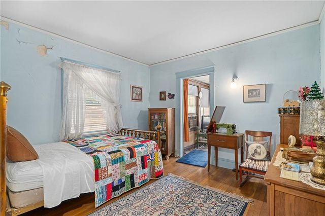 5708 Harrison Street, Kansas City, MO 64110