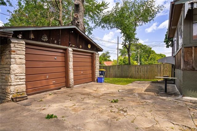 5708 Harrison Street, Kansas City, MO 64110