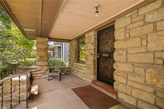 5708 Harrison Street, Kansas City, MO 64110