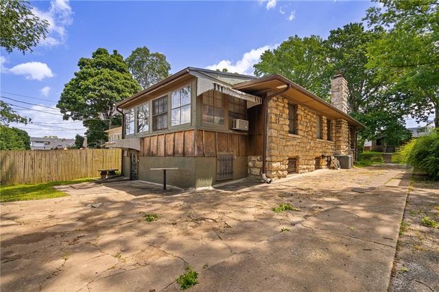 5708 Harrison Street, Kansas City, MO 64110